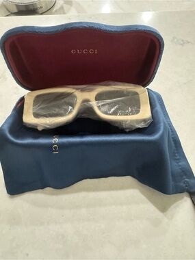 Gucci Beige Rectangular Sunglasses with Dark Lenses